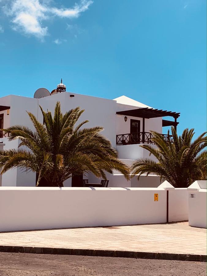 Lovely Casa Felicidad, Swimming Pool, Wifi X Private Garden Playa Blanca  Exterior photo
