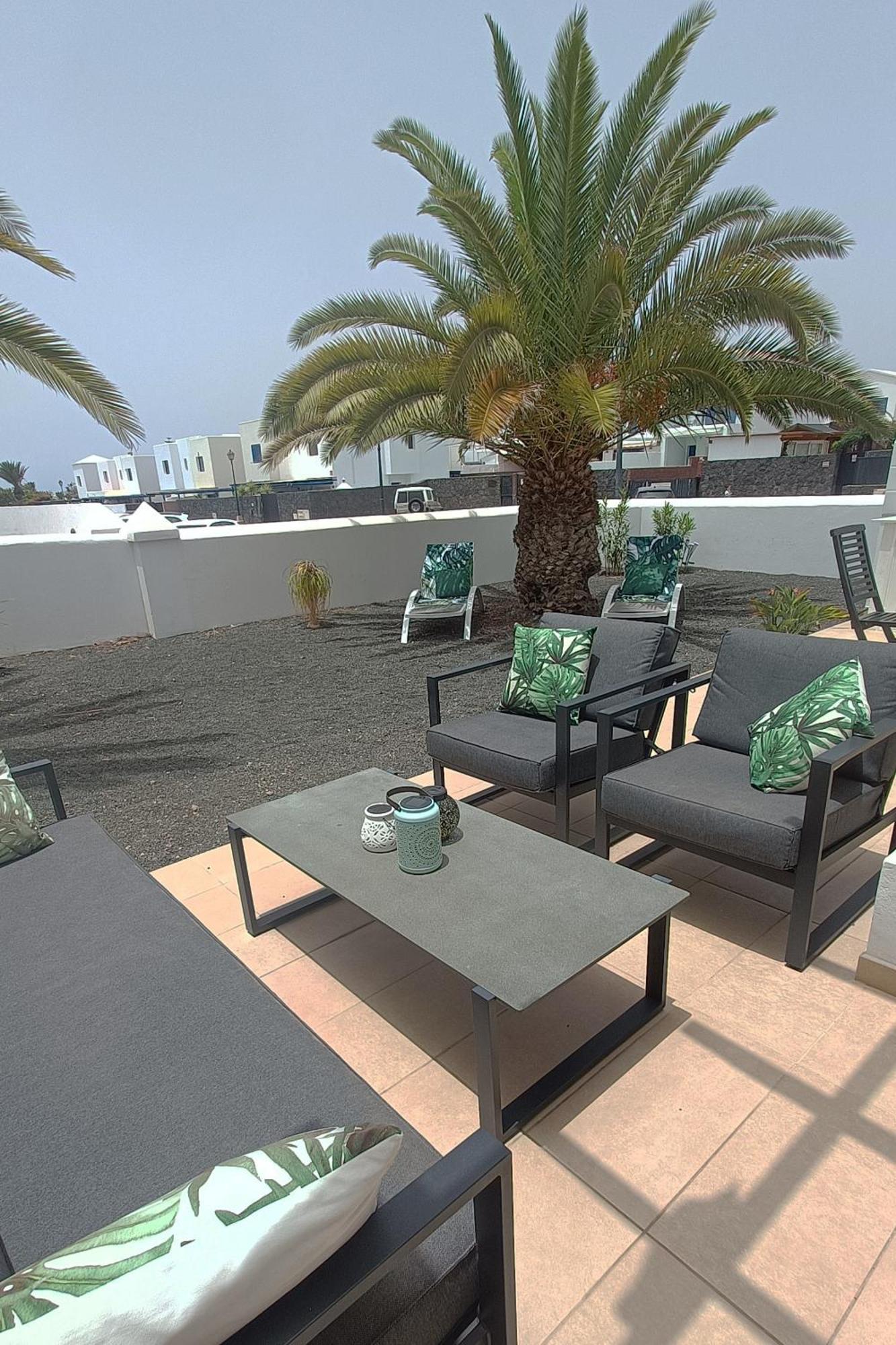 Lovely Casa Felicidad, Swimming Pool, Wifi X Private Garden Playa Blanca  Exterior photo